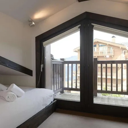 Duplex De 120 M² à 1650, Pour 8 Pers., Centre Station, Proche Pistes Avec Cheminée Et Parking - Fr-1-631-161 *