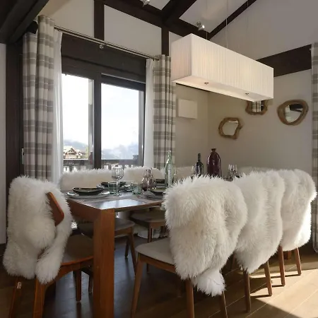 Apartament Duplex De 120 M² A 1650, Pour 8 Pers., Centre Station, Proche Pistes Avec Cheminee Et Parking - Fr-1-631-161 Courchevel